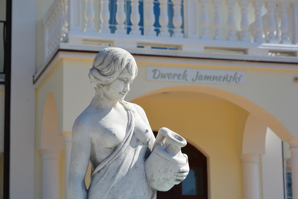 Dworek Jamnenski Łazy Екстериор снимка